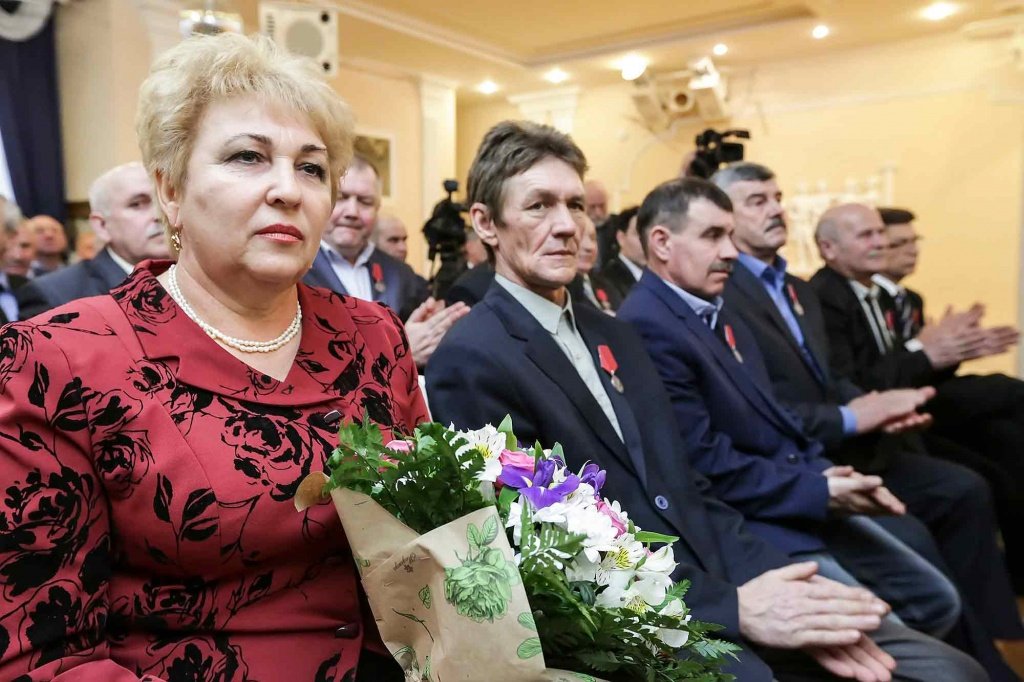 Ирина Медведева, глава крестьянского хозяйства из Заветинского района, стала заслуженным работником сельского хозяйства РФ.