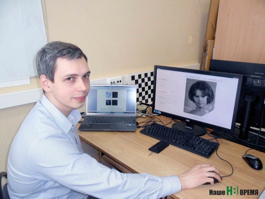 Роман Сизякин занимается компьютерной реставрацией архивных документов.