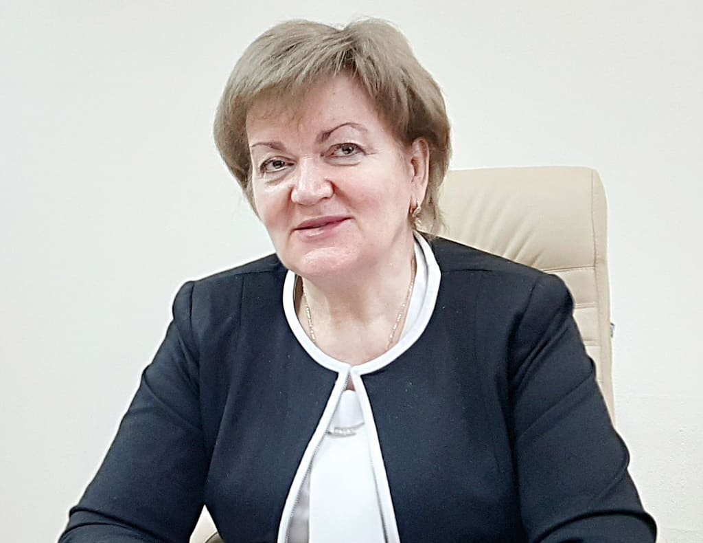 Людмила Овчиева, глава администрации Октябрьского района