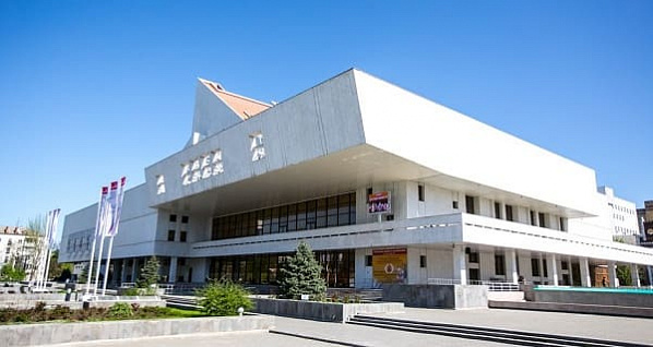 Ремонт Ростовского музыкального театра хотят завершить в этом году