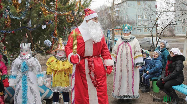 Праздник для детей на улице Обухова, 47.