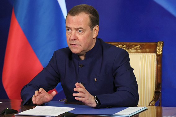 Дмитрий Медведев: многие граждане западных стран впервые отыскали Украину на карте мира