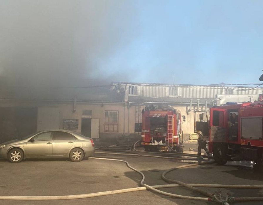 Пожар в производственном помещении на ростовской улице Горсоветской локализован