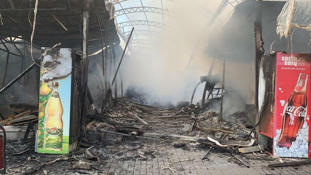 На центральном рынке в Шахтах пожар ликвидирован