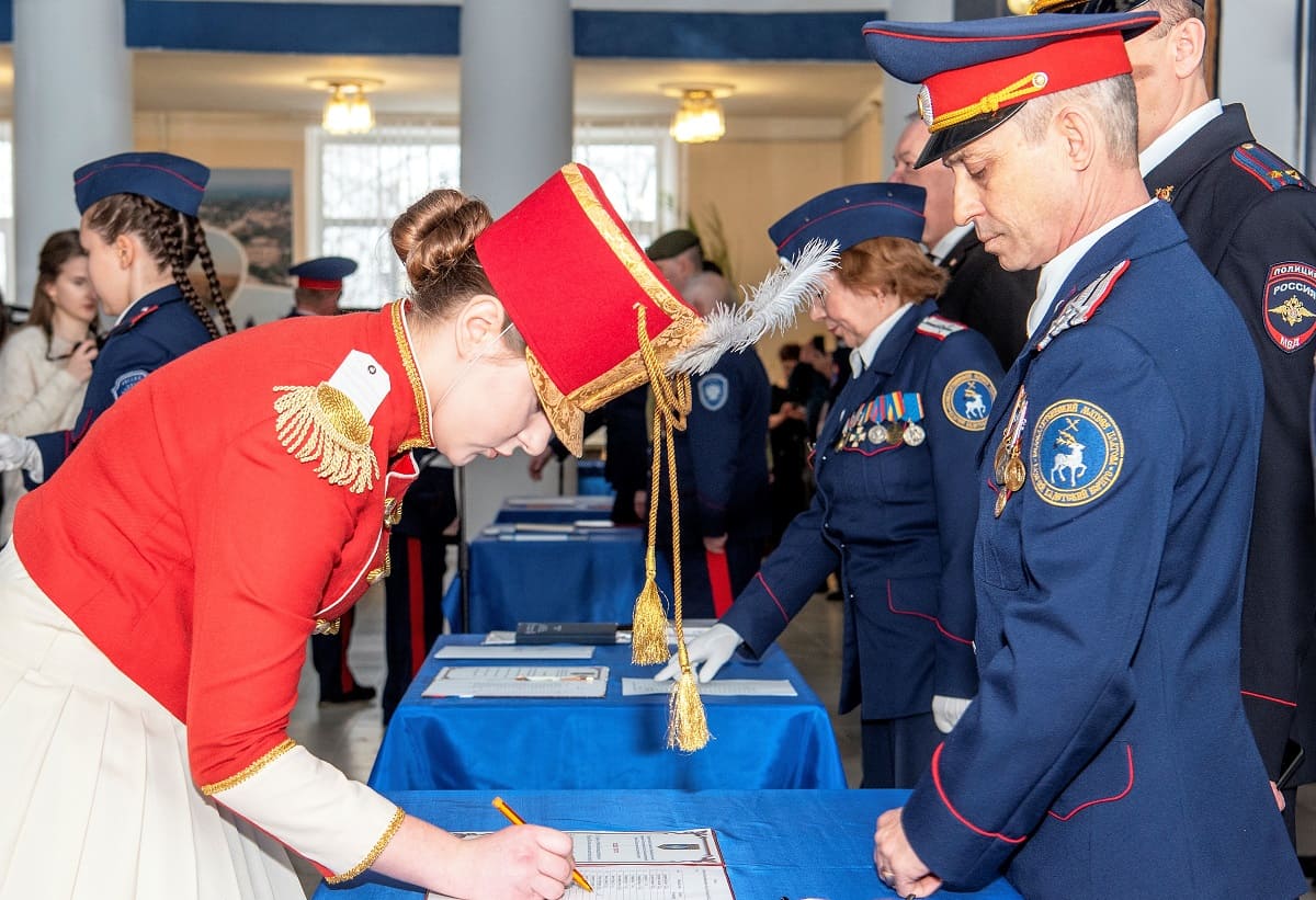 Белокалитвинские кадеты приняли «Кодекс чести»