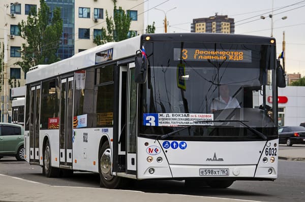 В Ростове автобус маршрута №3 сбил 13-летнего мальчика