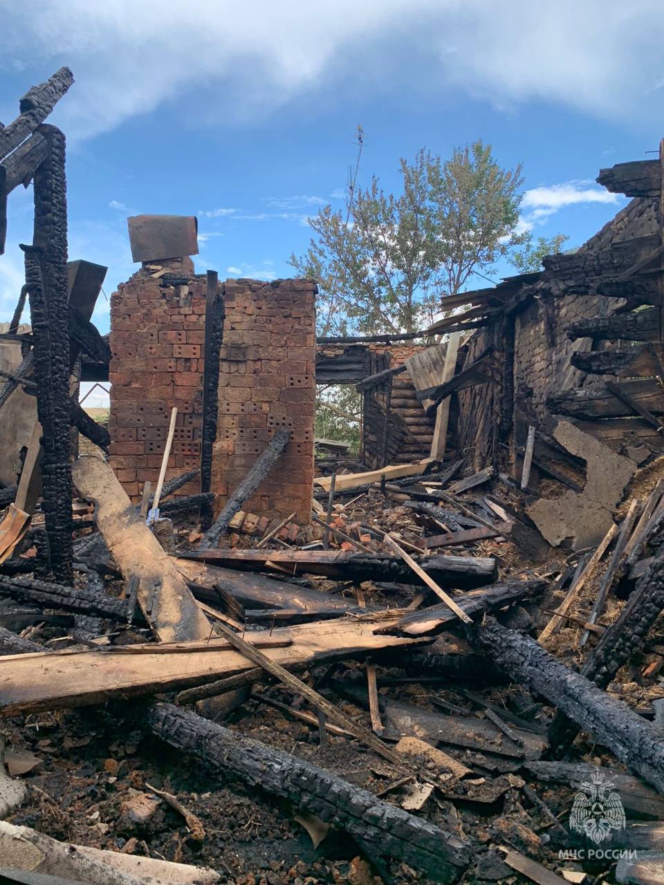 В Красносулинском районе сгорел жилой дом