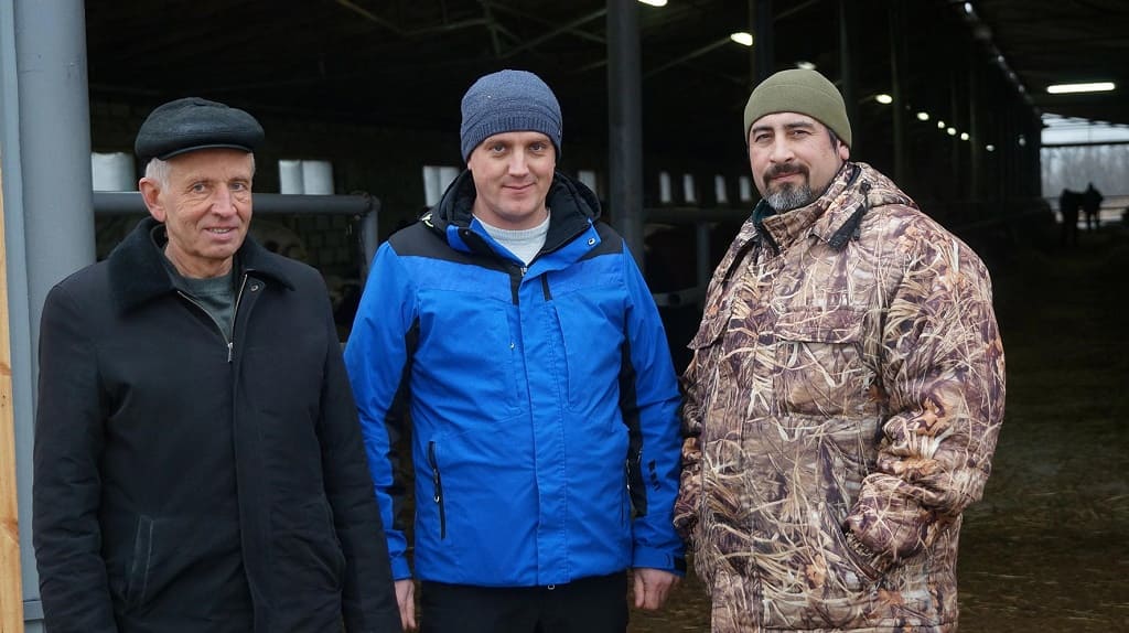 Погода в с сохрановка ростовская область чертковский. СПК колхоз мир Чертковский район. Моисеев Василий Федорович Сохрановка. СПК мир Чертковский район Ростовская область. Тимченко Владимир Васильевич СПК мир.