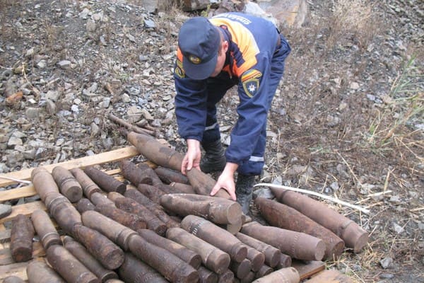 За вчерашний день на Дону нашли целый арсенал боеприпасов