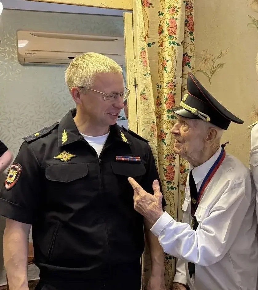 Символ эпохи: донскому фронтовику Петру Голышкину отметили 101 год... - Новости, 07.06.2026