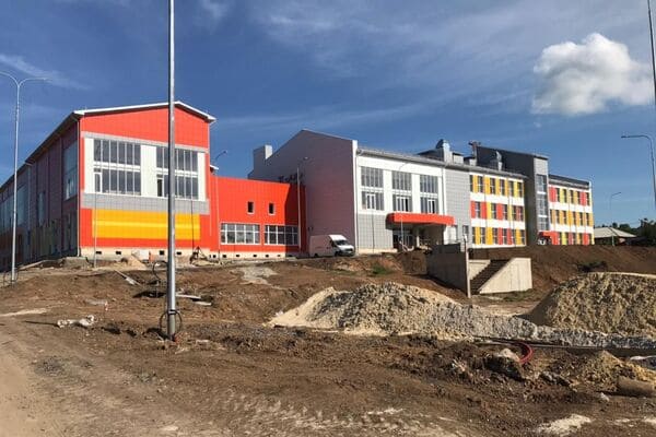 На оснащение новой школы в Красном Сулине выделено более 94 миллионов рублей