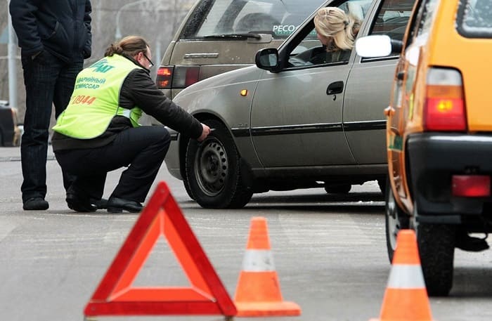 Аварийный комиссар в Ростове в среднем зарабатывает 37 тыс. рублей в месяц