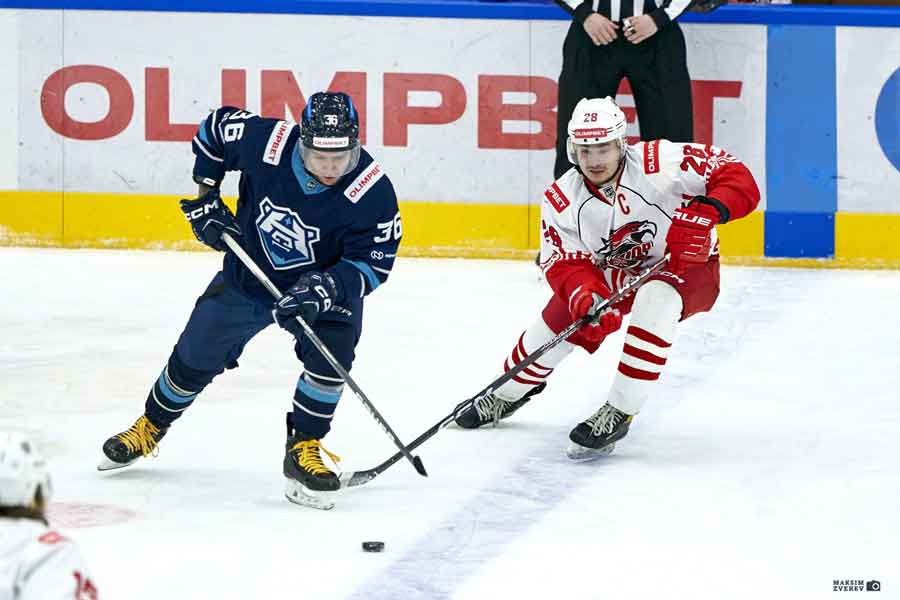 За неполную неделю хоккеисты «Ростова» сыграли два матча – один на домашней арене, другой на льду спорткомплекса клуба «Норильск»