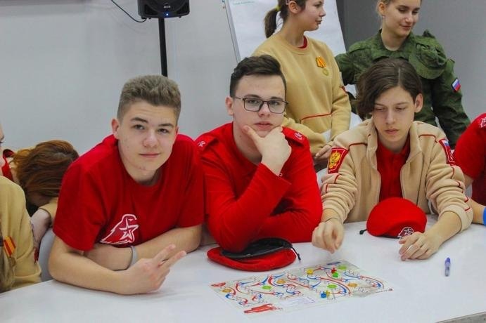 Ростовские юнармейцы отличились на конкурсе инновационно-технического творчества