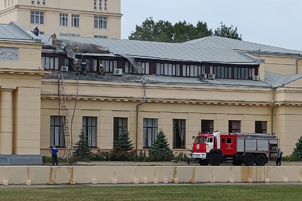 На чердаке энергетического факультета ЮРГПУ(НПИ) произошел пожар
