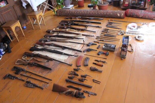 В Батайске накрыли три подпольных оружейных цеха