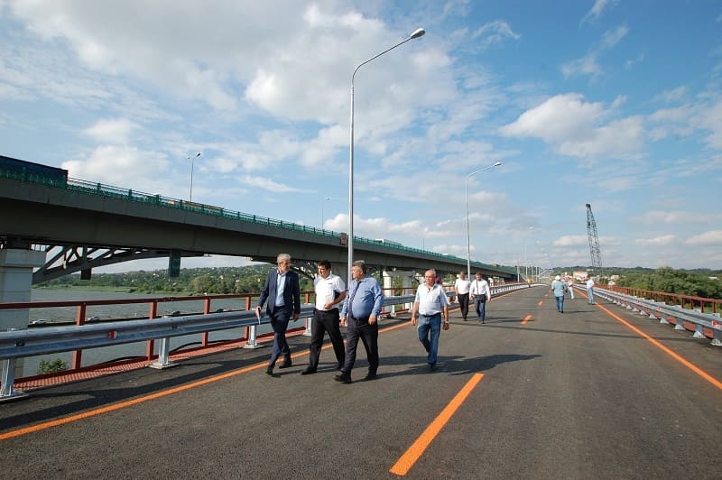 В Каменске-Шахтинском открыли новый мост