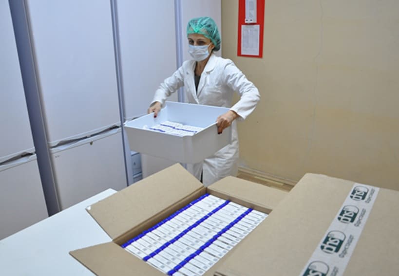 В Ростов поступило 20 тысяч доз вакцины от ковида