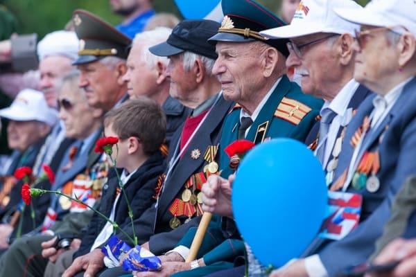 Донские фронтовики получат дополнительно региональные выплаты к 75-летию Победы