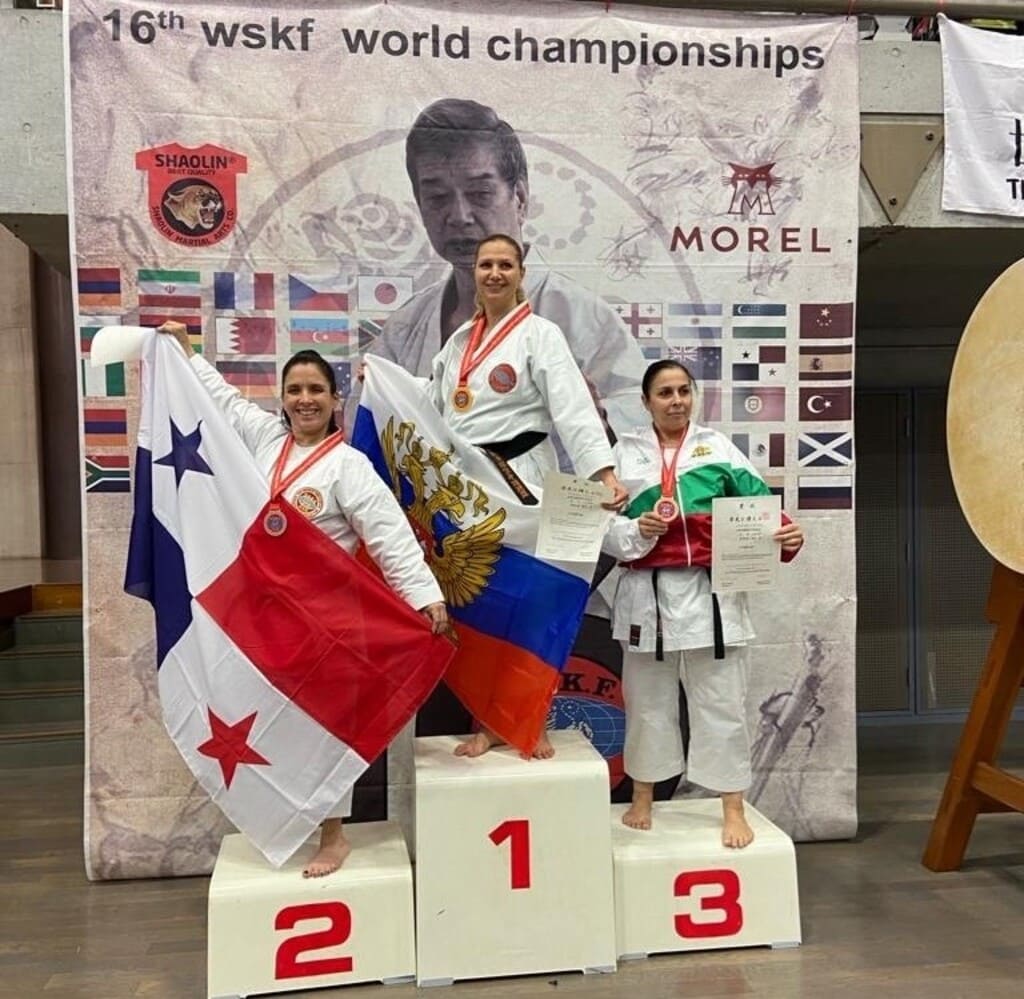 Таганрогские каратисты успешно выступили на чемпионате мира
