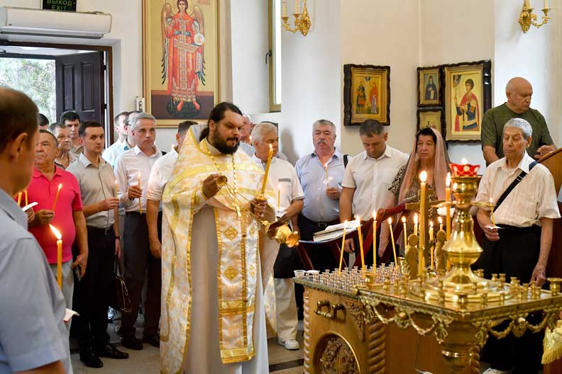 В Ростове поминали бойцов и командиров, сорвавших операцию «Джихад» в Грозном