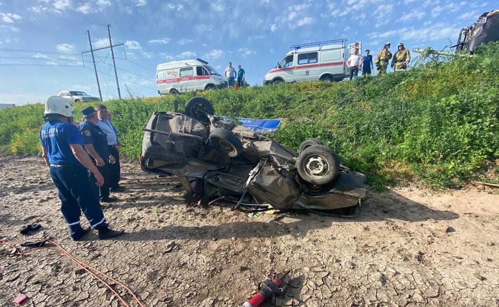В Усть-Донецком районе в лобовом столкновении погиб водитель