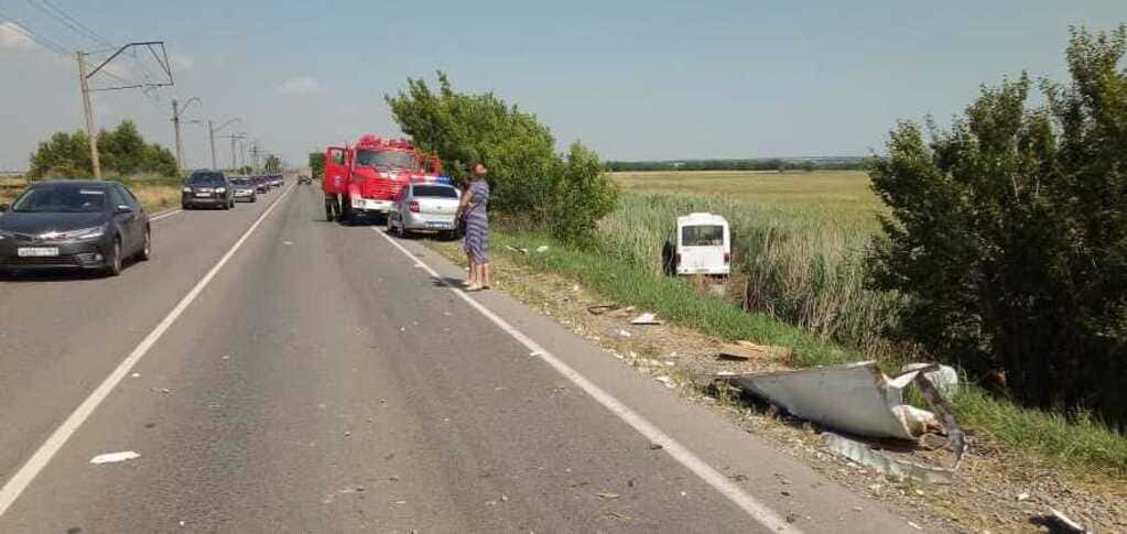 Автобус новочеркасск багаевская. Новочеркасске автобусы аварии. Дорога между Новочеркасском и Бугурусланом.