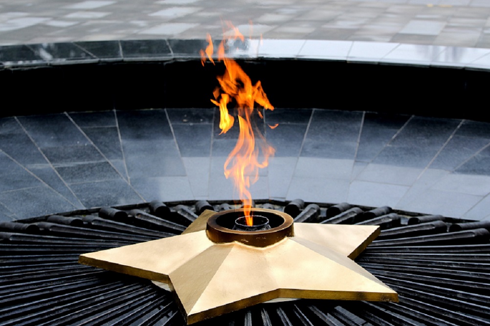 В Ростове почтили память павших защитников Отечества