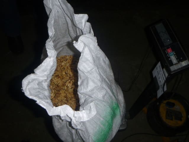 В Ростовскую область из ДНР не пустили более 4 тонн орехов