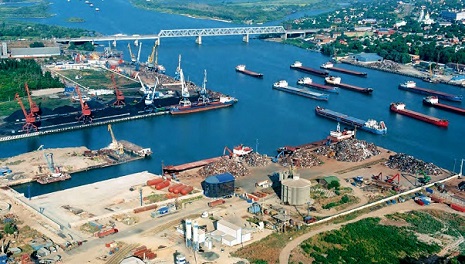 В наступающем году стартует перенос объектов Ростовского порта на левый берег Дона