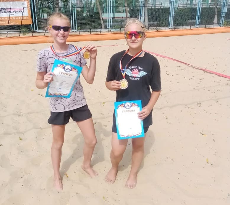 Ростовская пара выиграла областной турнир по пляжному волейболу