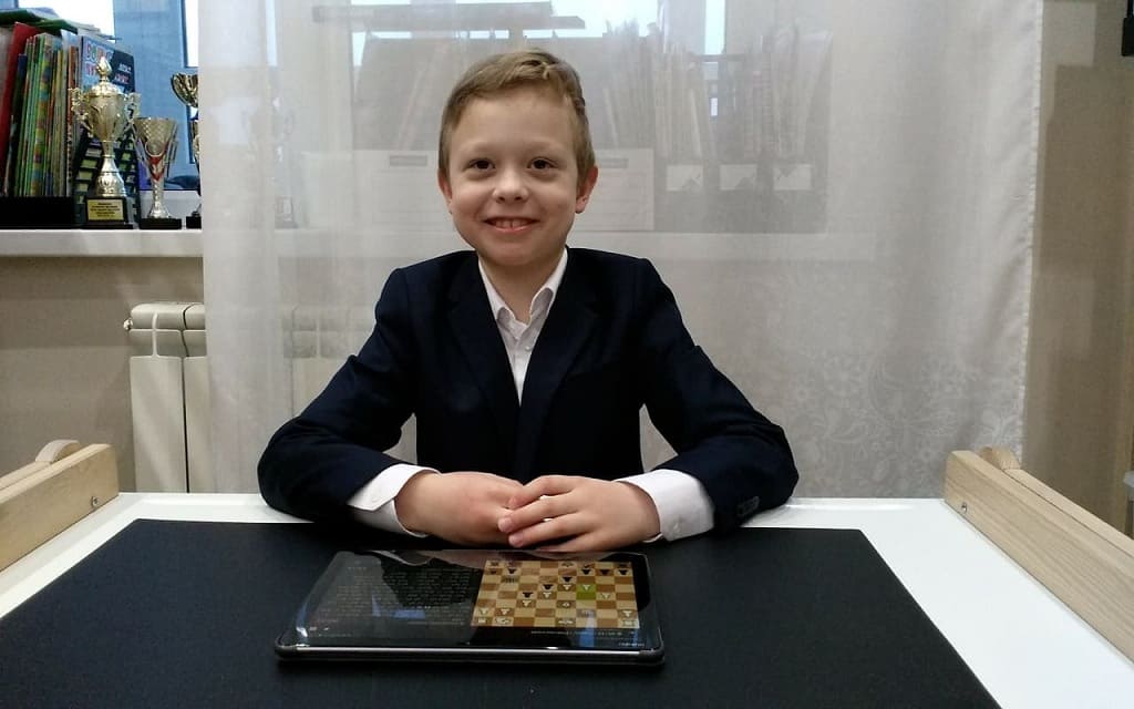 Турнир на приз газеты «Наше время» и «Наставника» оценили в Федерации шахмат России