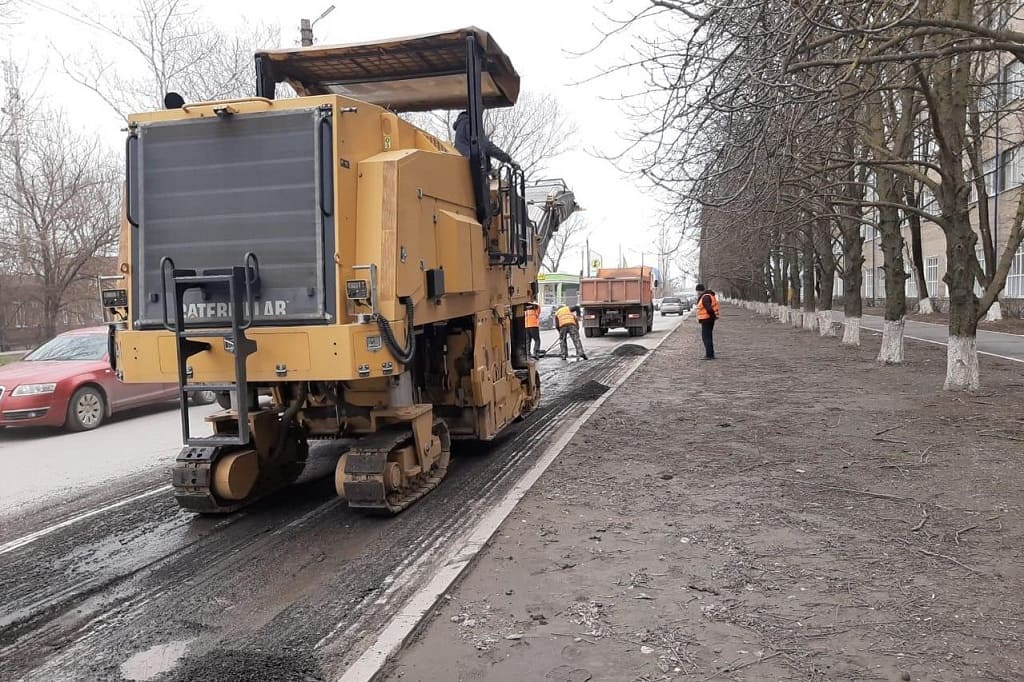 В Таганроге в этом году отремонтируют 10 автодорог