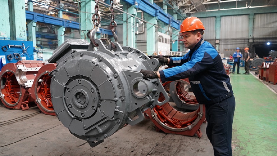 На заводе «ТМХ-Электротех» успешно осваивают капитальный ремонт тяговых двигателей для электровозов ЭП20