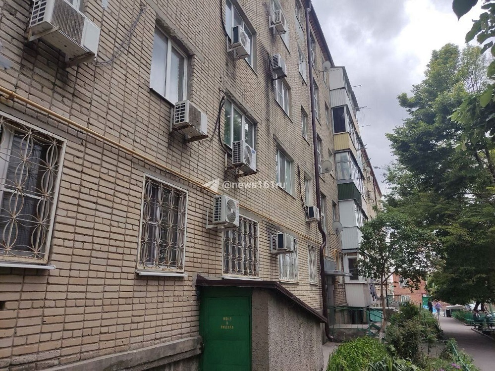 В Ростове эвакуировали жильцов проблемного первого подъезда по Самаркандской улице
