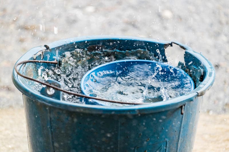 Фото ведра с водой