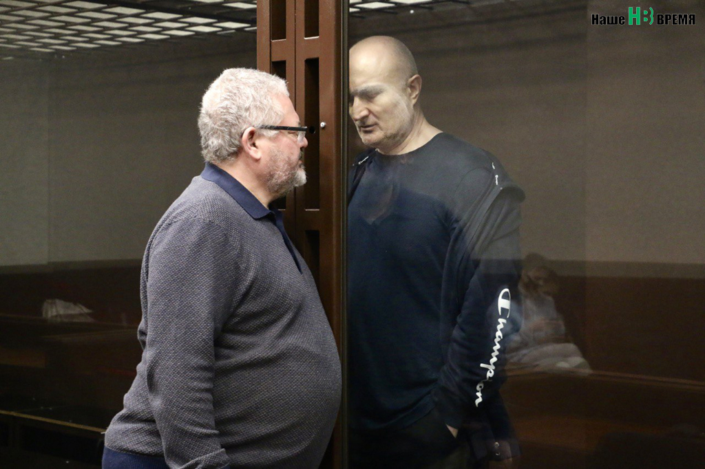 Подсудимый Гагиев требует допрашивать свидетелей в его присутствии 