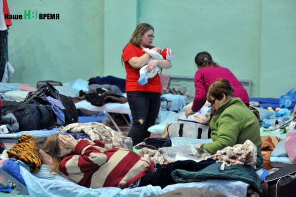 В последние дни в Ростовскую область прибывает по 15 тысяч беженцев в сутки