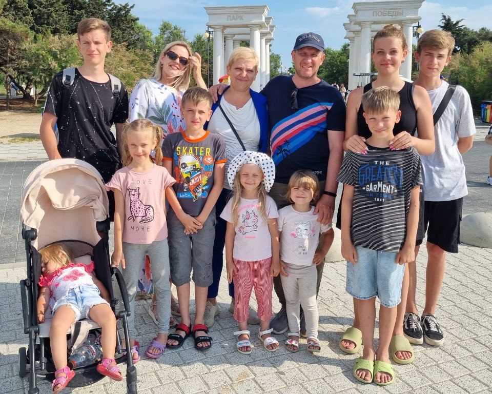 Многодетная семья из Ростовской области ждет заслуженные награды 
