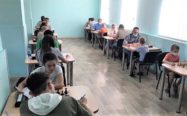 Шахматный фестиваль «Кубок Нижнего Дона» открылся в Азове турниром по классике