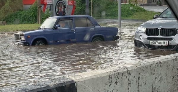 В Ростовской области продлили штормовое предупреждение до утра 15 июня