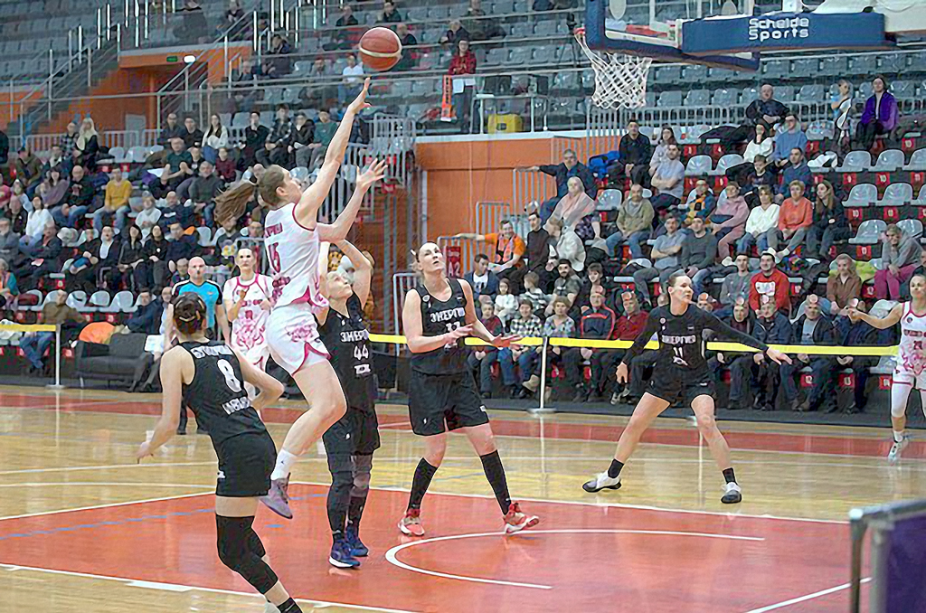 В Иваново завершились матчи за путевки в плей-офф женской баскетбольной Суперлиги