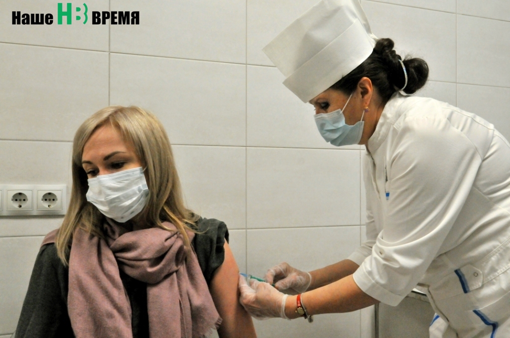 В Ростове-на-Дону достаточно вакцины от коронавируса и гриппа