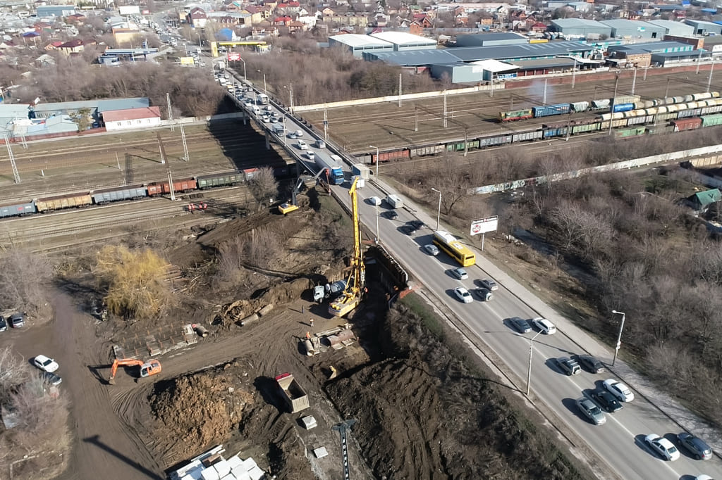 В Ростове начали строительство моста на Малиновского
