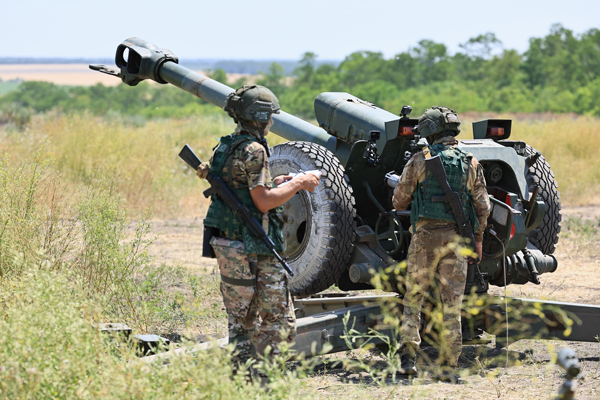 На донском полигоне  артиллеристы прошли подготовку перед отправкой в зону СВО