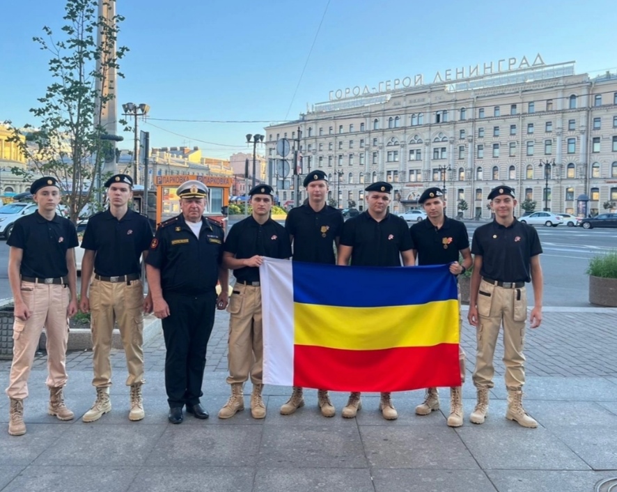 Донские юнармейцы побывают на военно-морском параде в Санкт-Петербурге