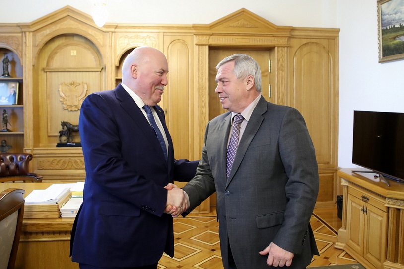 Прибывший на Дон госсекретарь Союзного государства Дмитрий Мезенцев встретился с губернатором Василием Голубевым