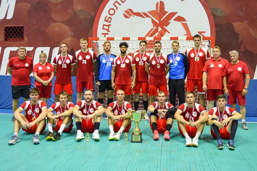 Таганрогские гандболисты выиграли первый предсезонный турнир