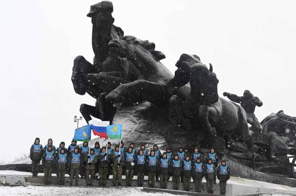 Марш-бросок новороссийских десантников прошел через Ростов