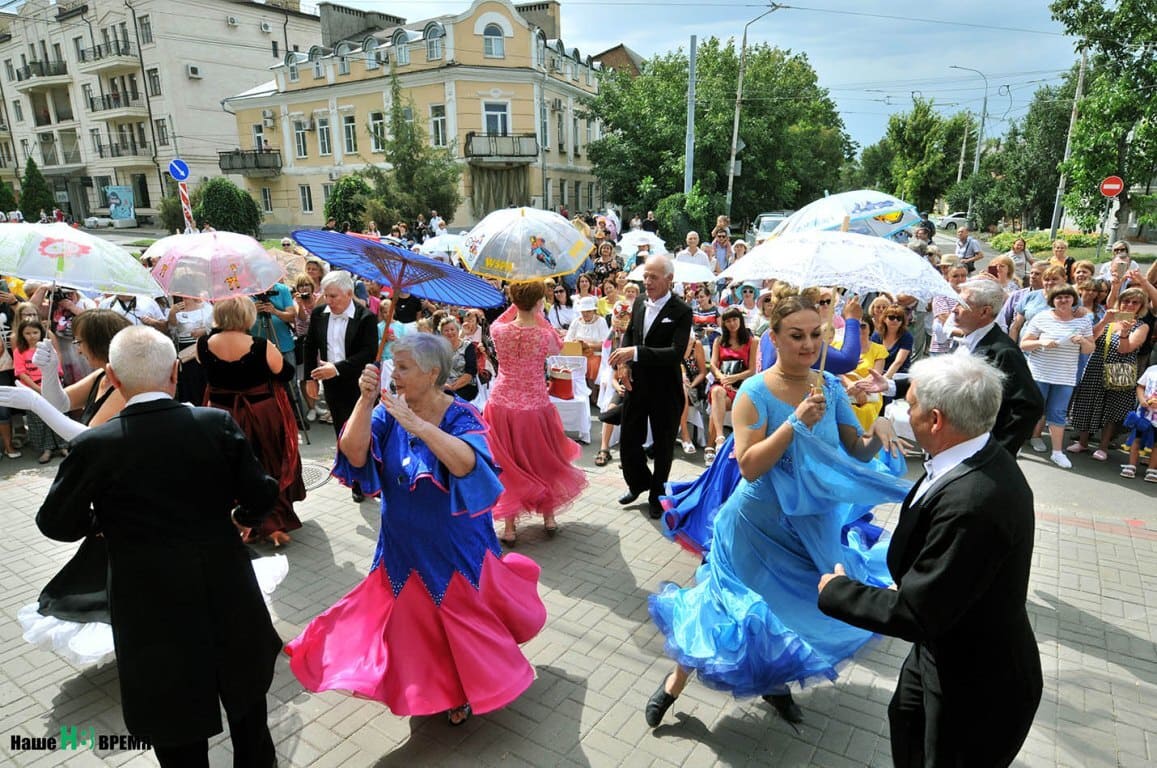 Фестиваль «Зонтичное утро» привлек в Таганрог многочисленных гостей